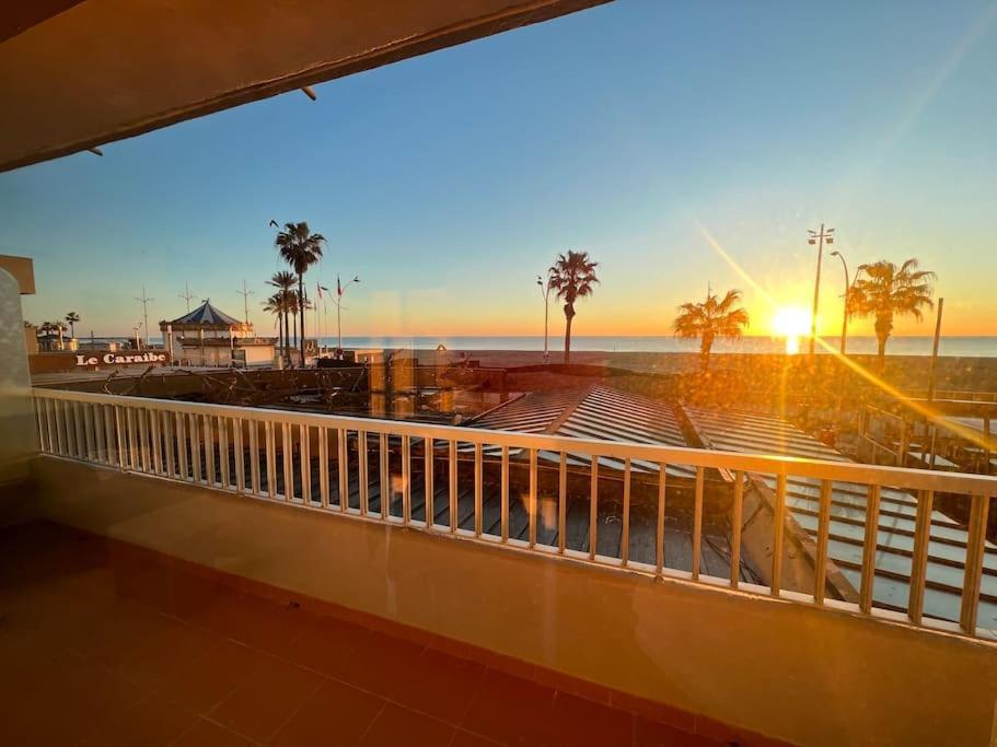 Le Carrousel - Apt Vue Mer - Plage A 10 M - Clim - Wifi Canet-en-Roussillon Dış mekan fotoğraf